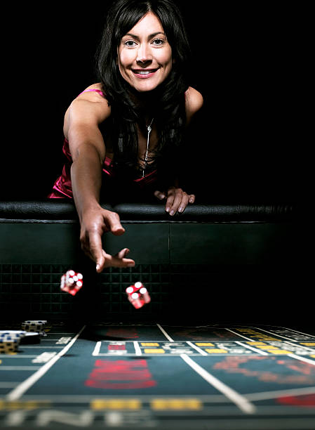 yometoto Caribbean Stud Poker live dealer table with player cards and community cards visible